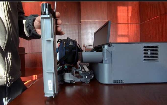 兄弟打印机加粉后还是提示没有碳粉